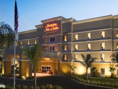 Hampton Inn & Suites Lake Wales Exterior photo